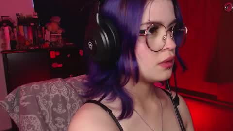 raventh_ online show from October 12, 7:27 pm