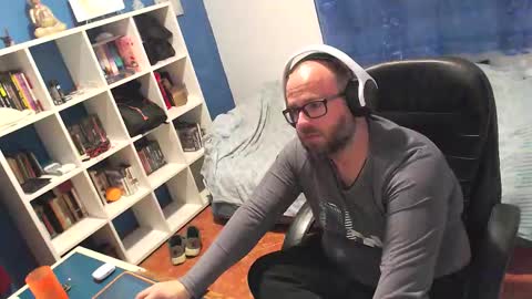 ravingr3d3 online show from February 24, 11:52 pm