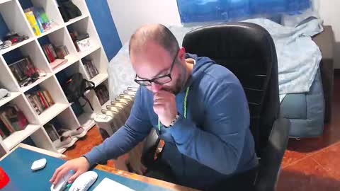 ravingr3d3 online show from January 9, 9:04 am