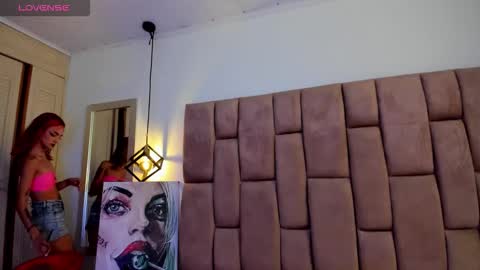 ravynrouge_ online show from October 30, 7:03 pm