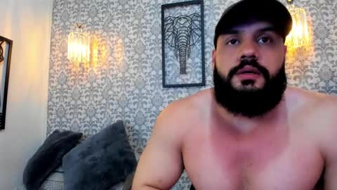 Snapshot of rawmathews chatting on September 23, 1:32 am rawmathews online show from September 23, 1:32 am