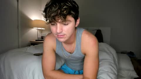 Snapshot of rawr_itsben chatting on March 6, 10:47 pm Its Ben online show from March 6, 10:47 pm