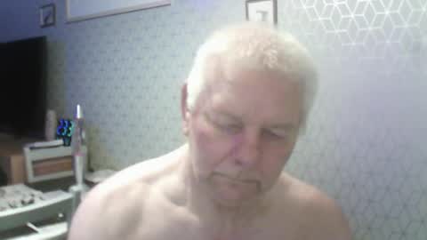 ray477 online show from July 7, 10:36 pm