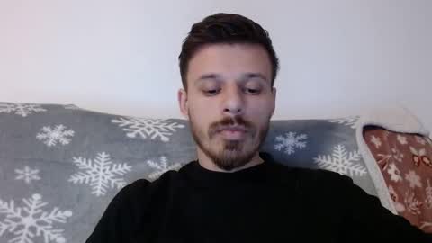 Snapshot of rayann27 chatting on December 14, 2:21 pm rayan online show from December 14, 2:21 pm