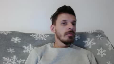 Snapshot of rayann27 chatting on December 17, 11:49 pm rayan online show from December 17, 11:49 pm