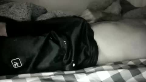 raye1985 online show from November 17, 4:04 am