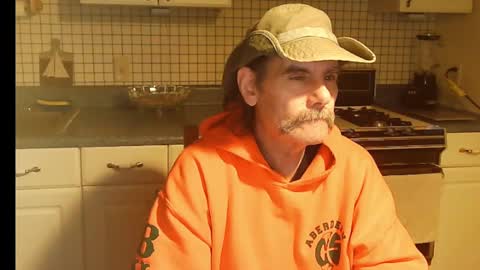 Ray online show from November 4, 8:26 am