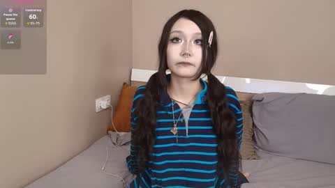 rayreina online show from May 17, 5:22 pm