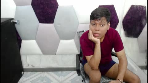 raystewart  online show from November 6, 2:03 am