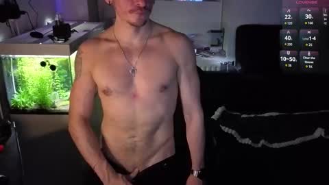 Rayzel online show from January 18, 11:25 pm