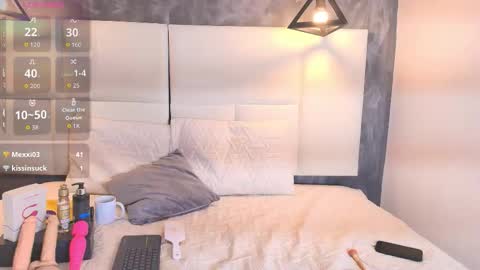 Cattleya Exposito  online show from October 20, 8:03 pm