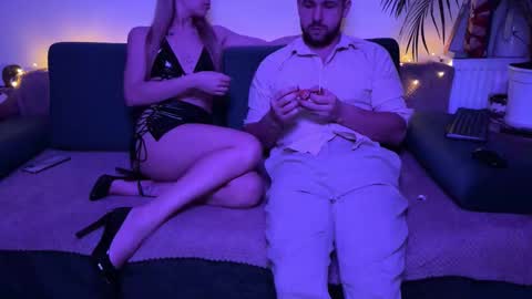 Leo  Luna online show from February 3, 7:18 pm