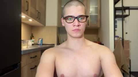 AliceEve online show from April 20, 6:00 pm