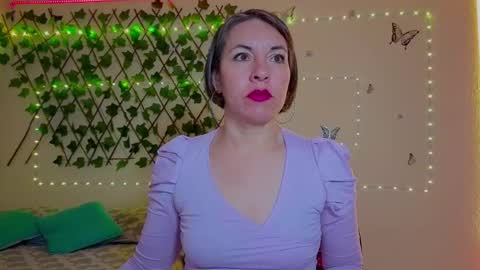 Rebbeca online show from October 23, 10:28 am