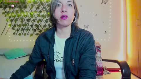 Rebbeca online show from September 24, 10:44 am