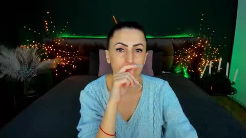 rebecca_diamonds online show from March 1, 6:28 am