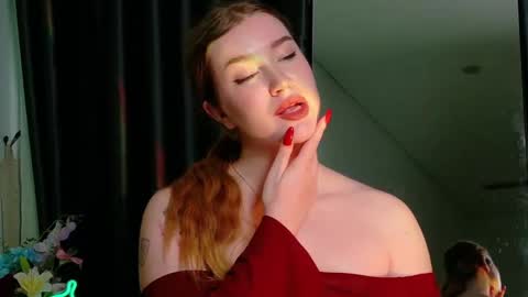 rebecca_lace online show from October 19, 11:20 pm