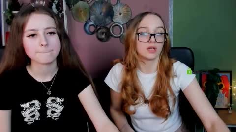 rebecca_smile_ online show from February 26, 2:31 pm