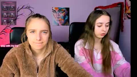 rebecca_smile_ online show from December 14, 10:10 am