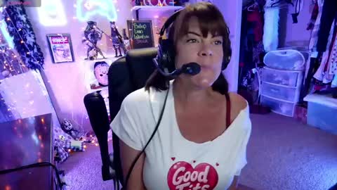 Rebecca Love online show from May 16, 8:29 pm