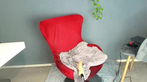 Rebe online show from October 14, 9:40 pm