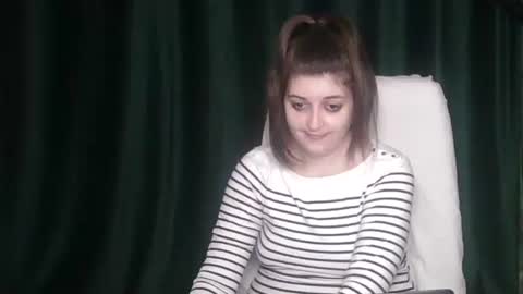 Rebekka  Nelson online show from March 29, 7:04 pm