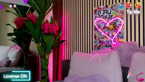 rebeldools online show from April 10, 6:30 am