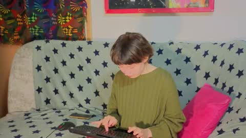 Lara online show from October 22, 6:09 pm