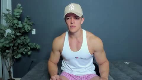 twitter REECET26 instagram RECCETAYLOR online show from December 16, 12:51 am