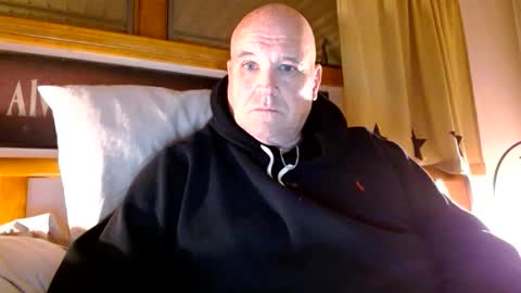 Mtn. Man online show from November 26, 3:26 am