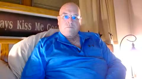 Mtn. Man online show from November 17, 3:53 am