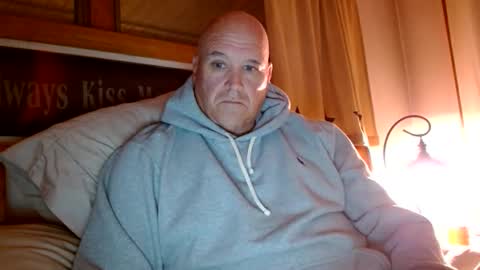 Mtn. Man online show from October 30, 3:07 am