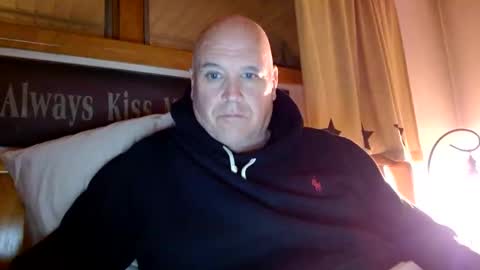 Mtn. Man online show from November 7, 3:09 am