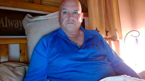 Mtn. Man online show from October 18, 3:00 am