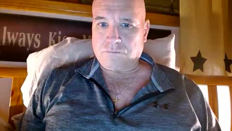 Mtn. Man online show from November 28, 4:20 am