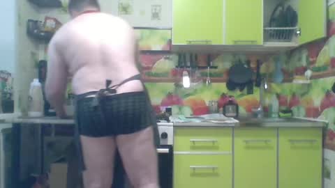 red_bearddd online show from May 23, 2:46 pm