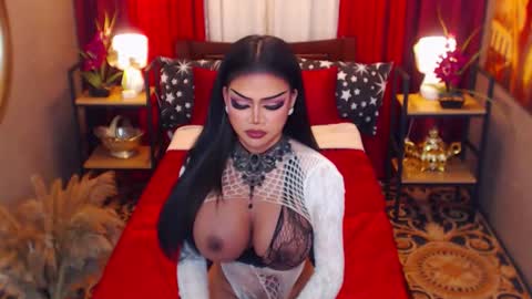 Snapshot of red_ivyy chatting on September 21, 8:02 pm AsianRedivy online show from September 21, 8:02 pm
