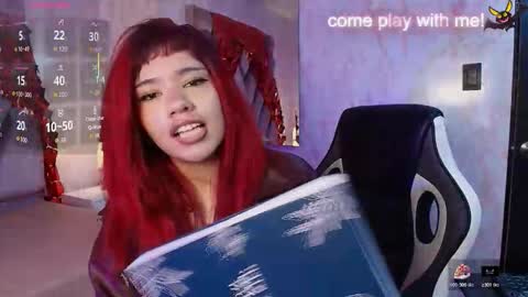 red_pandaa online show from February 26, 3:32 am