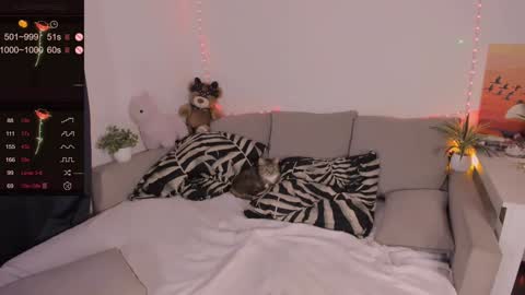 Mia online show from February 2, 8:41 pm