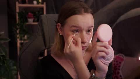 QUEEN OF EVIL online show from October 12, 2:15 am