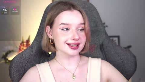 QUEEN OF EVIL online show from January 24, 9:37 pm