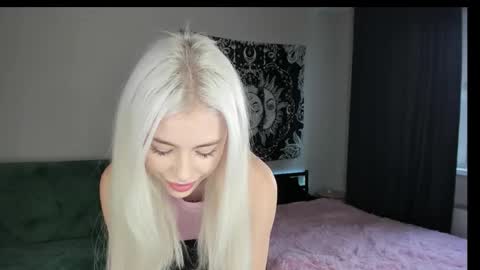 Erika online show from November 3, 8:59 am