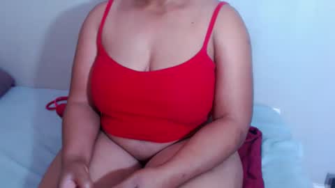 redbonexx22 online show from February 25, 8:51 am