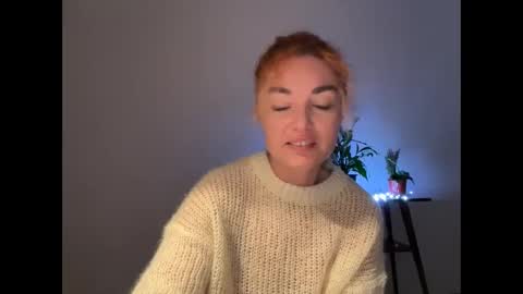 reddgirll online show from February 24, 6:15 pm