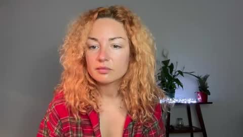 reddgirll online show from March 2, 7:34 pm