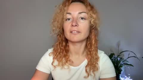 reddgirll online show from March 10, 5:29 pm