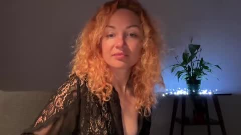 reddgirll online show from February 26, 10:58 pm