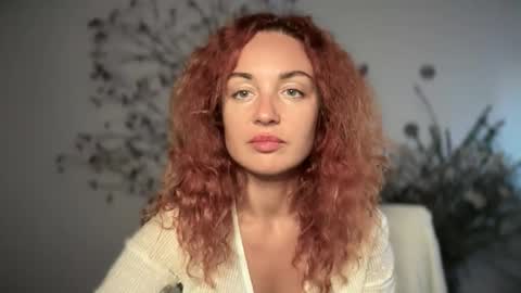 reddgirll online show from September 16, 6:33 pm