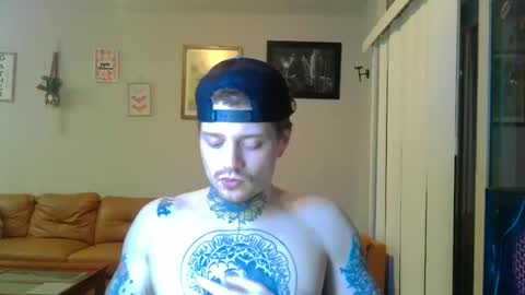 Snapshot of redinthebed chatting on October 15, 2:26 am InkedGinger online show from October 15, 2:26 am