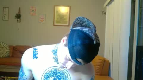 Snapshot of redinthebed chatting on October 1, 12:54 am InkedGinger online show from October 1, 12:54 am